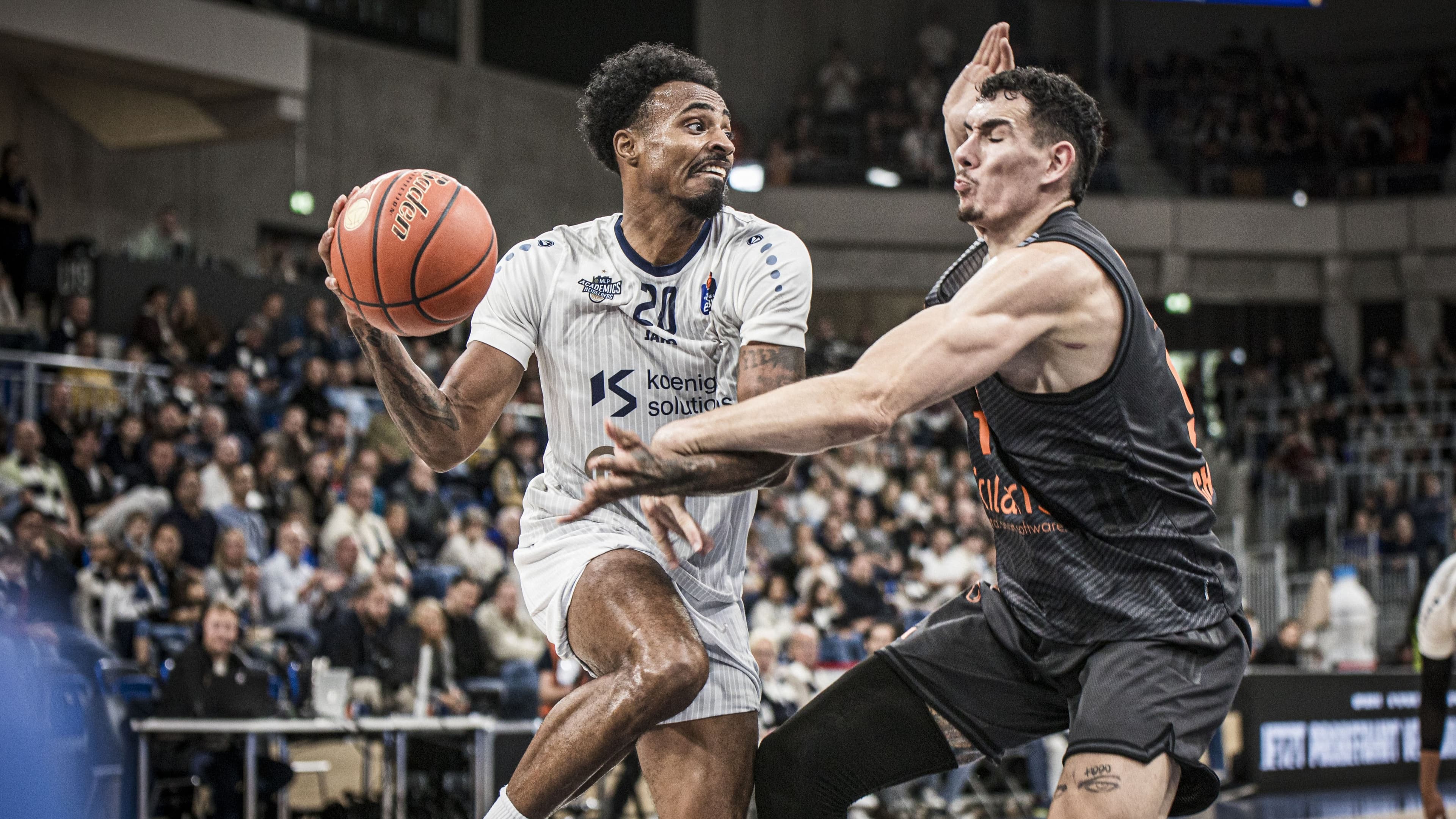 Die MLP Academics Heidelberg legen einen Fehlstart in die Spielzeit 2025/2026 hin. Der Halbfinalist der Vorsaison unterliegt vor heimischer Kulisse den NINERS Chemnitz mit 83:90. Kevin Yebo avanciert mit 20 Punkten zum Topscorer der Partie.