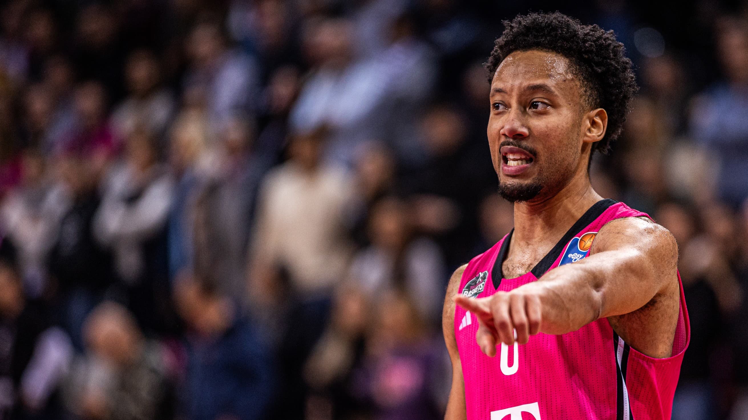 Drei Spiele im EuroCup bzw. im FIBA Europe Cup eröffnen am Dienstag die neue Europapokalwoche. Im FIBA Europe Cup fällt in dieser und in der kommenden Europapokal-Woche bereits die Entscheidung, welche 16 Teams die zweite Runde erreichen. Rostock kann im günstigsten Fall (eigener Sieg am Dienstag in Antwerpen und Niederlage von Porto am Mittwoch) schon in dieser Woche sein Achtelfinal-Ticket buchen.